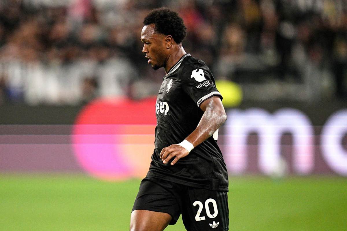 Openda nel mirino della critica