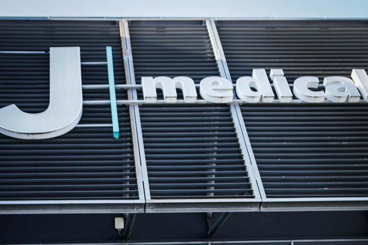 J Medical Juve