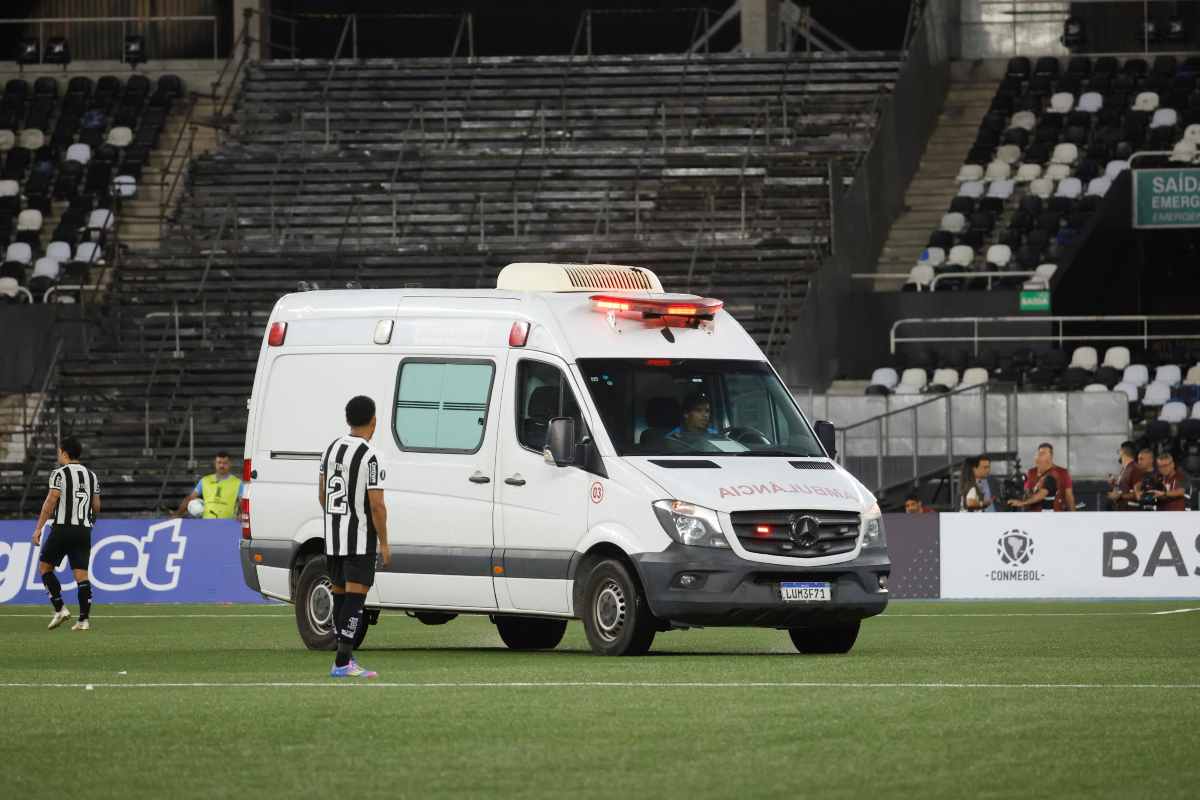 Ambulanza in campo